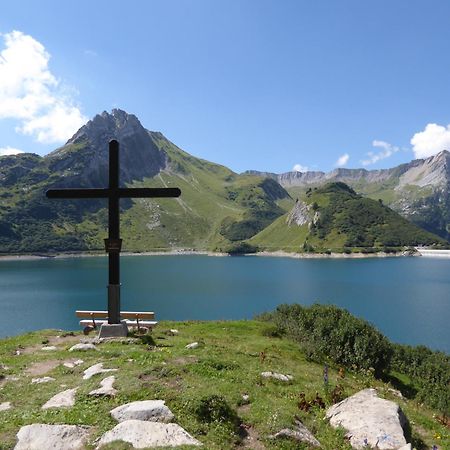 Hotel Maroi Wald am Arlberg Eksteriør billede