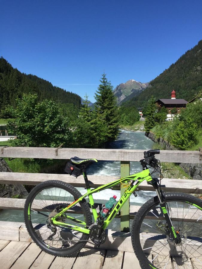 Hotel Maroi Wald am Arlberg Eksteriør billede